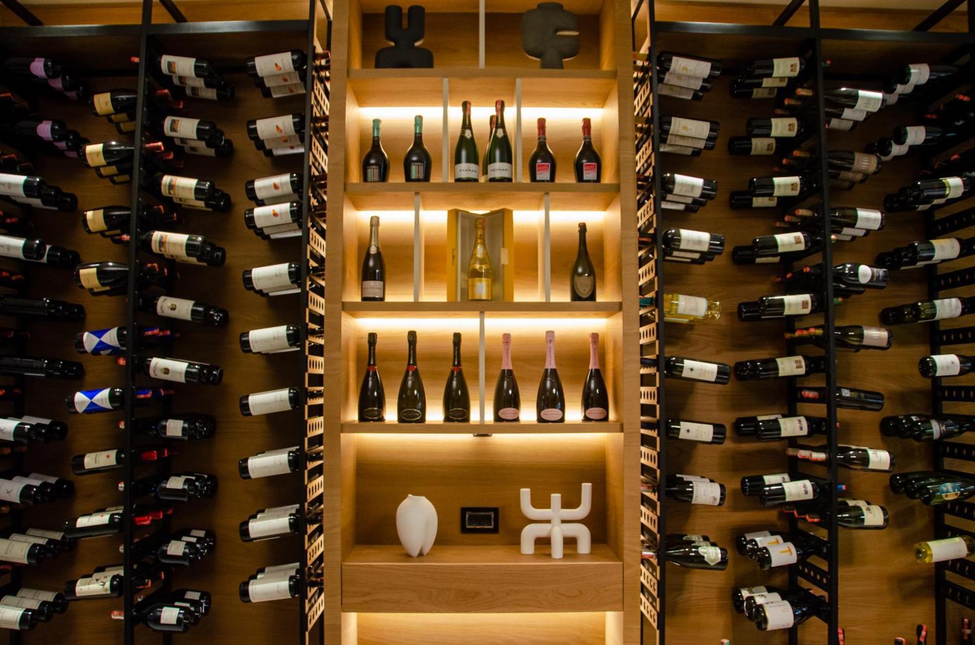 Abi'S Hotel & Spa Vlore Bagian luar foto